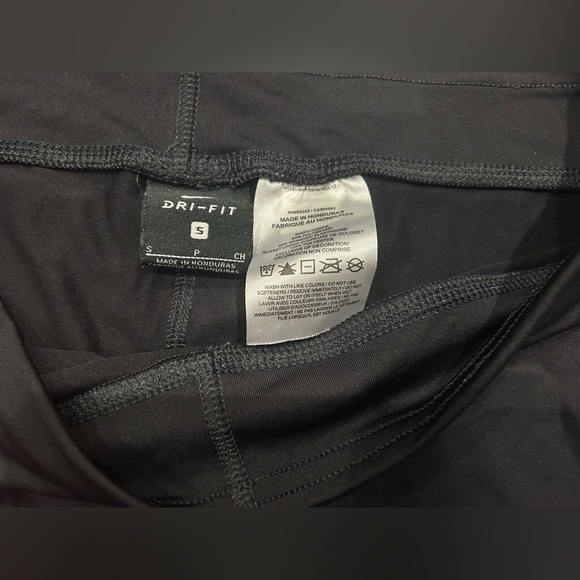 3 pairs of Nike women’s Dri-Fit Volleyball Shorts - Picture 3 of 7